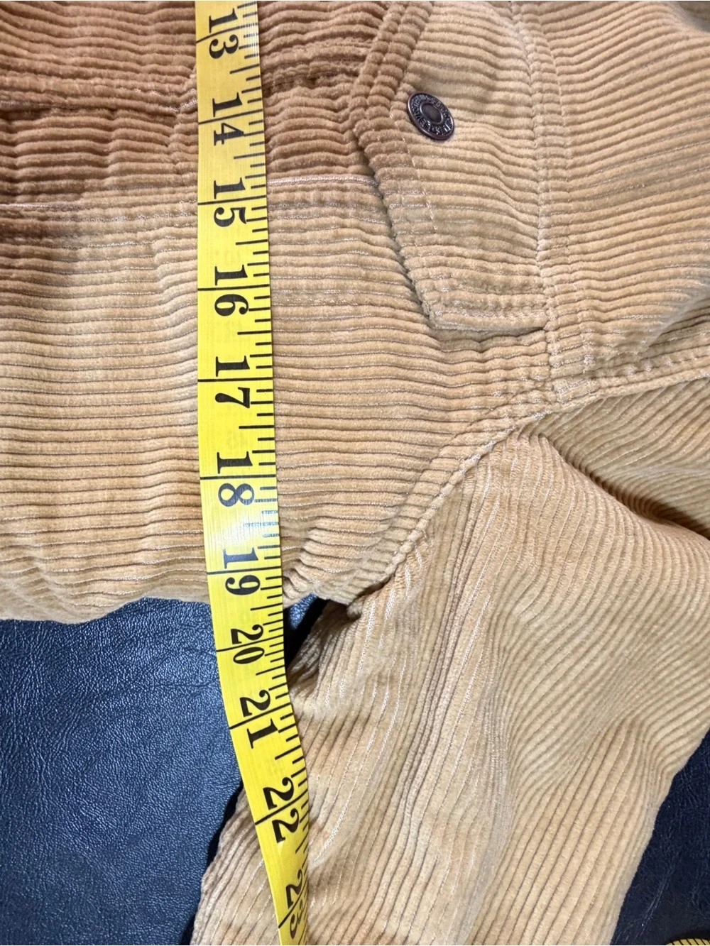 Levi’s Sherpa Lined Corduroy Trucker Jacket Tan/Camel Size M